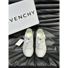 Givenchy Sneakers